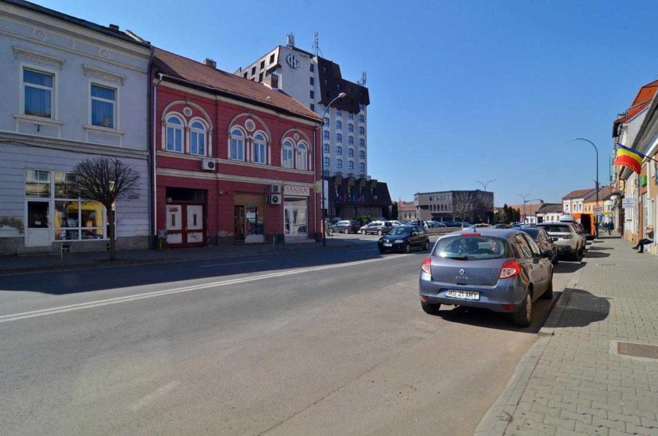 Apartament 11 Central Târgu-Mureş エクステリア 写真